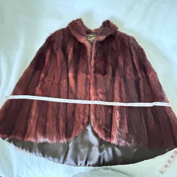 Vintage Fur Salon Stripling's Cape Fur Brown w/ Collar Arm Holes and Shoulder - Picture 12 of 13